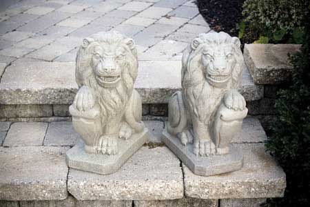 Lion Stone Statue